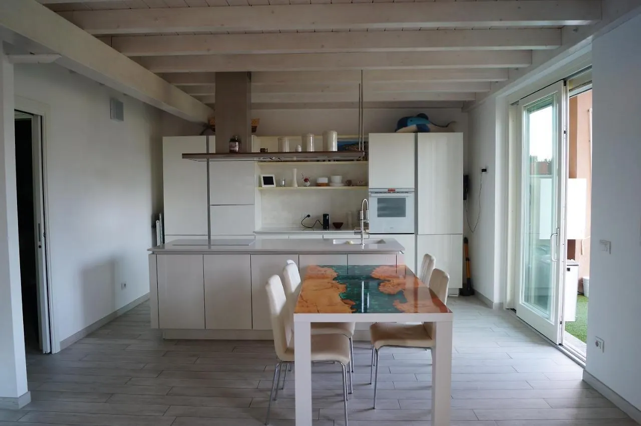 Charme Lake Loft Ispra