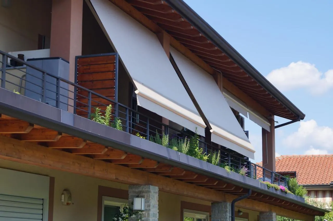Charme Lake Loft Ispra